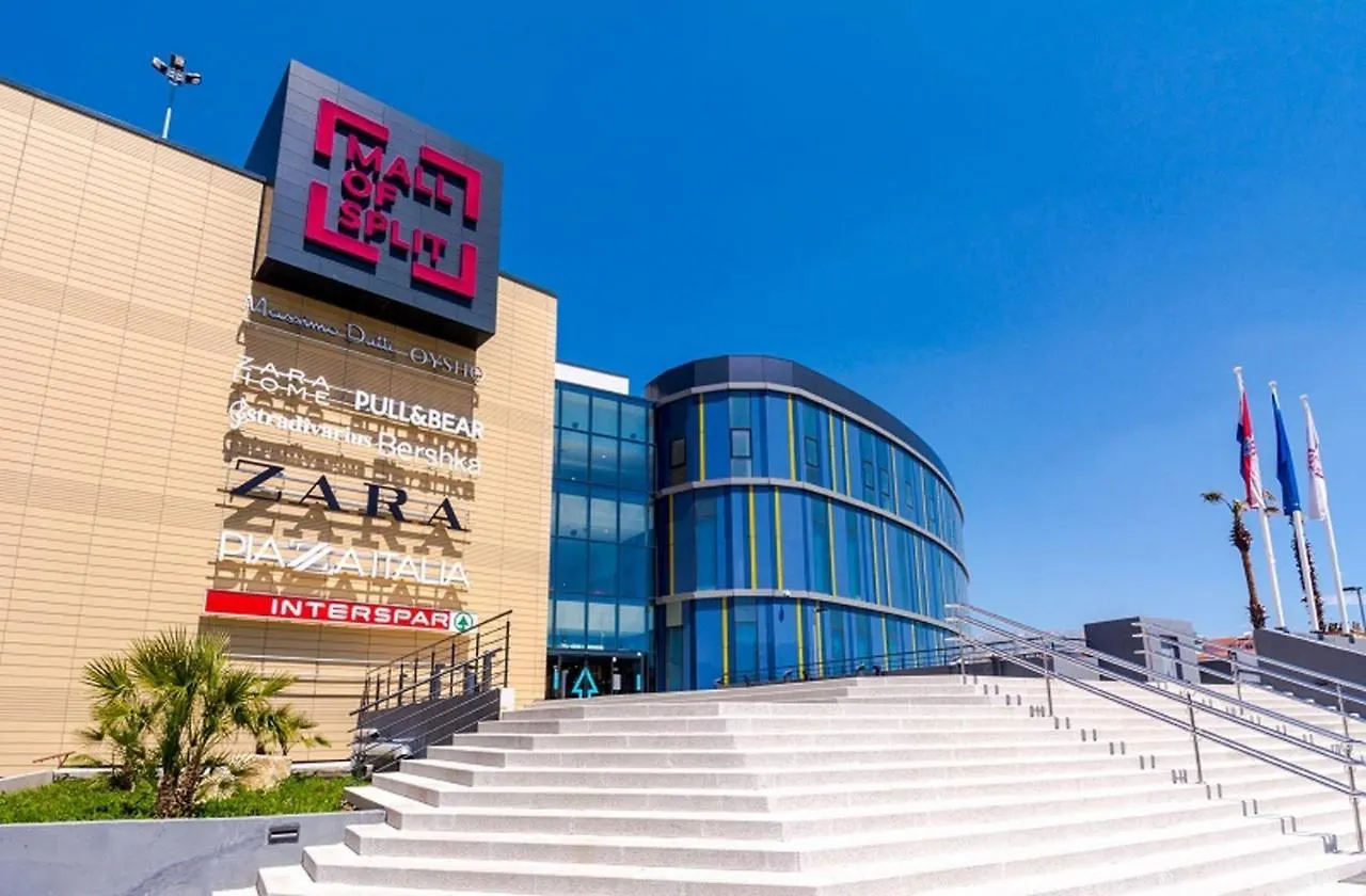 Studio Znjan With Balcony Σπλιτ